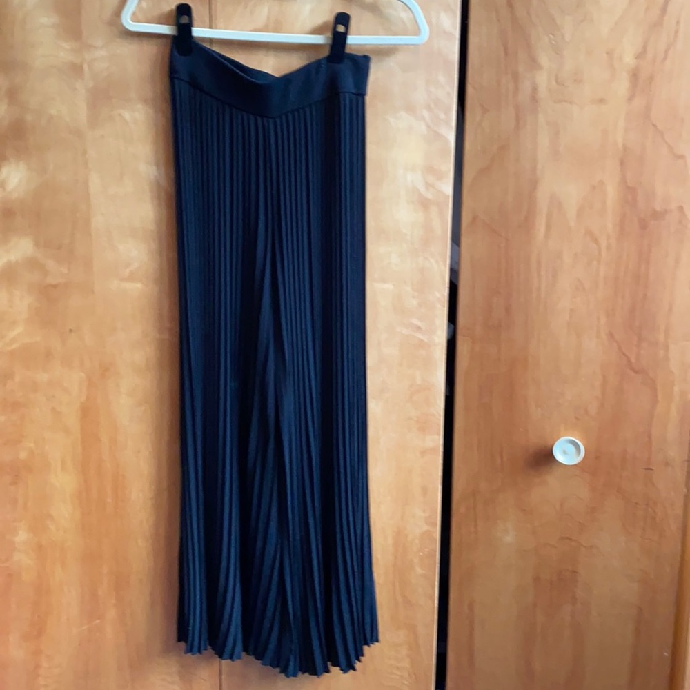 Women’s black pants